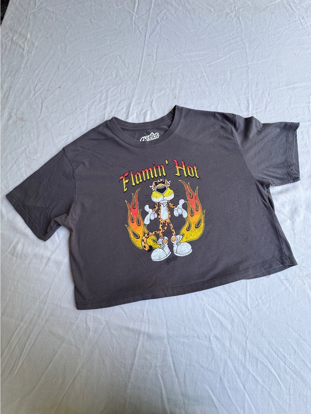 Cheetos mad engine crop T-shirt junior XL gray